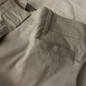 Lightly worn Tommy Hilfiger pants